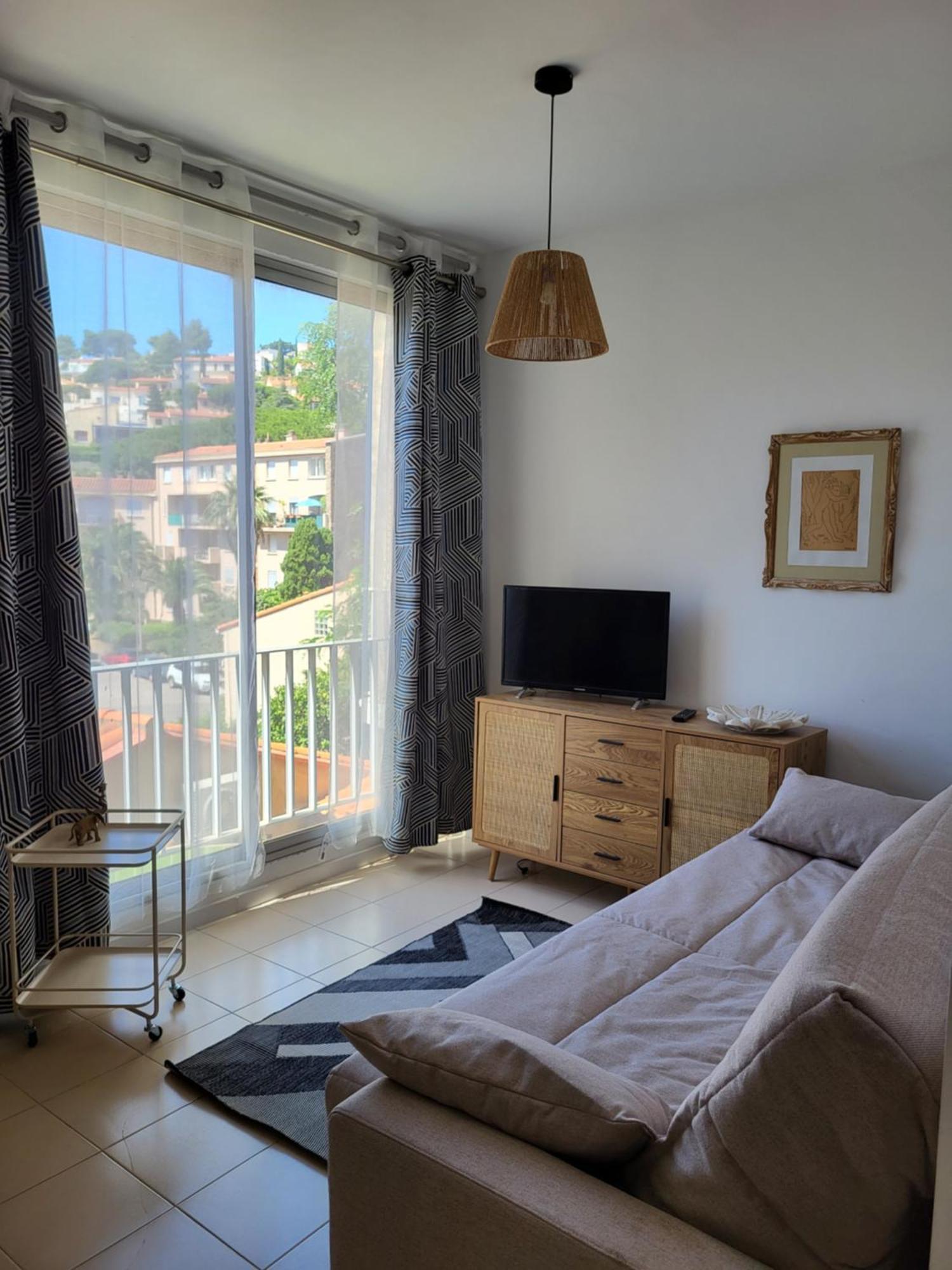 La Roussette Apartment